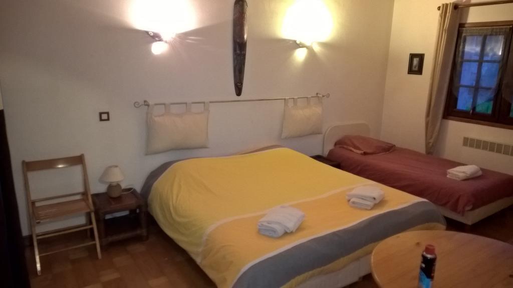 Bed and Breakfast Parfums d'Azur à Le Cannet Chambre photo